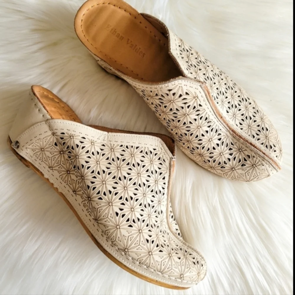 Ethan Valdes ANASTASIA - Picture 2 of 9